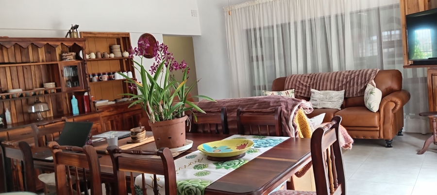 4 Bedroom Property for Sale in Van Riebeeck Hoogte Eastern Cape